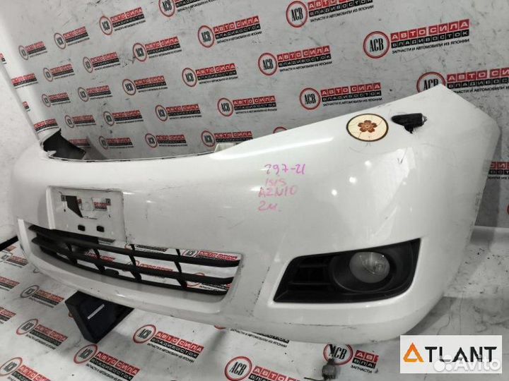 Бампер передний toyota isis