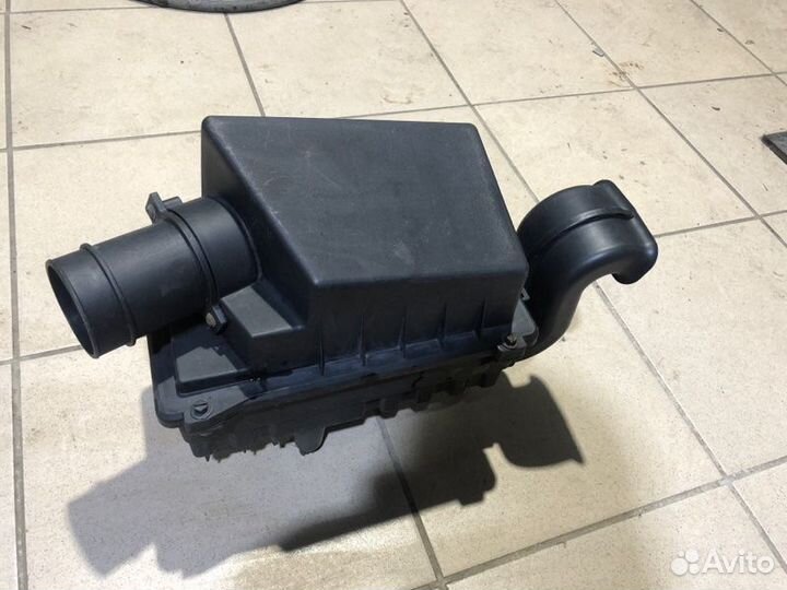 Корпус воздушного фильтра Ford Focus 1