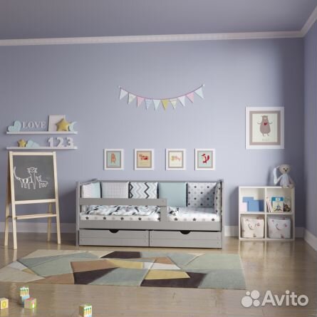 Детская кроватка массив