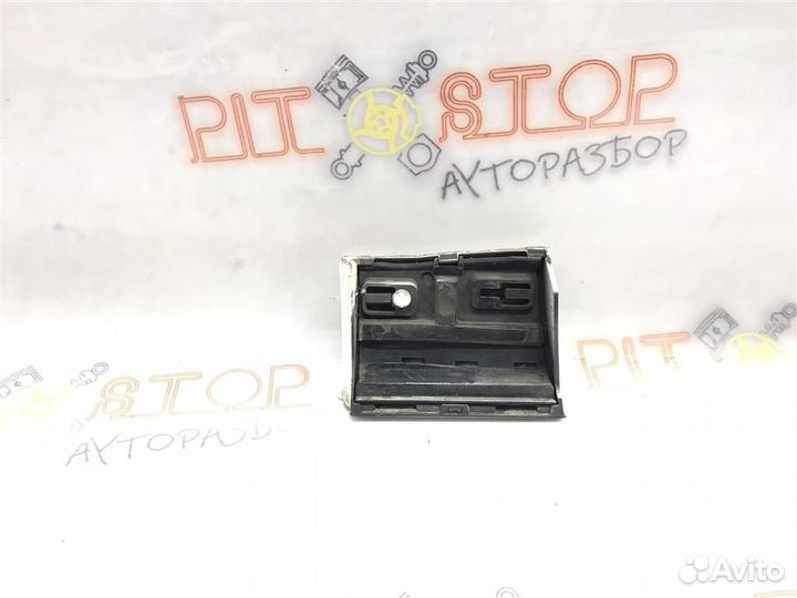 Молдинг переднего крыла правый Audi Q5 (8R) 2008