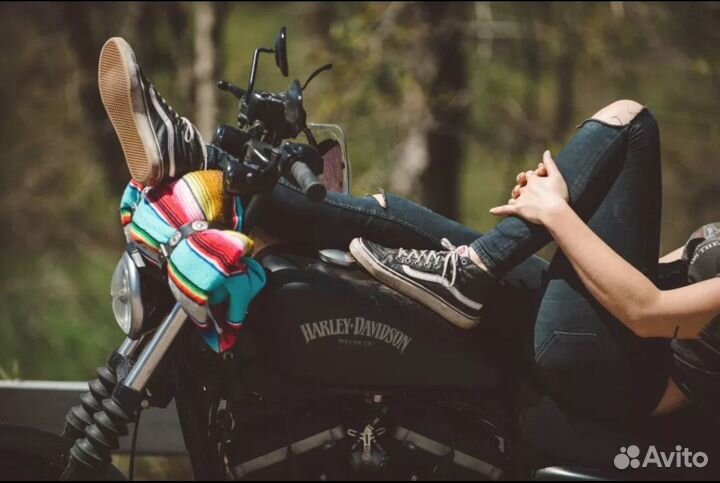 Стильная фотосессия на мотоцикле