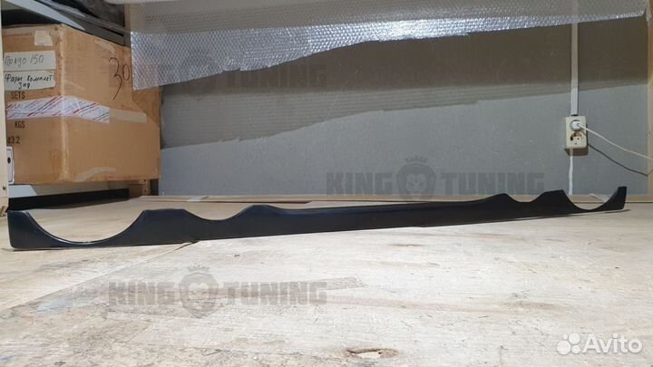 Ресничка на решетку нижняя для Volkswagen Golf 2