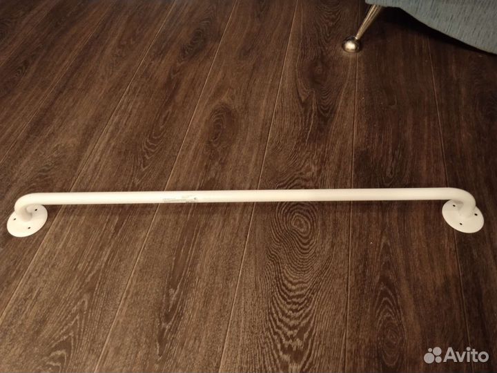 Поручень металлический