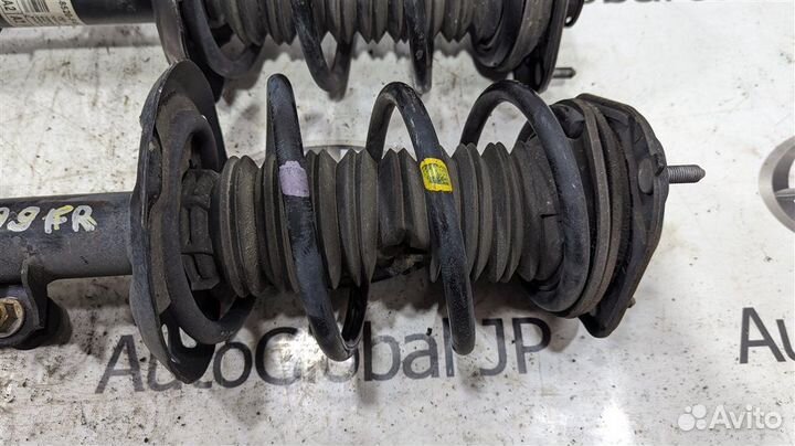 Стойка передняя левая Toyota Ch-R ZYX10 2zrfxe