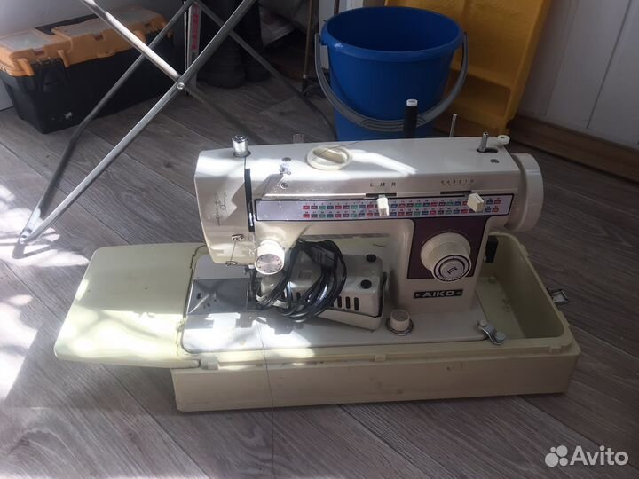 Швейная машина aiko