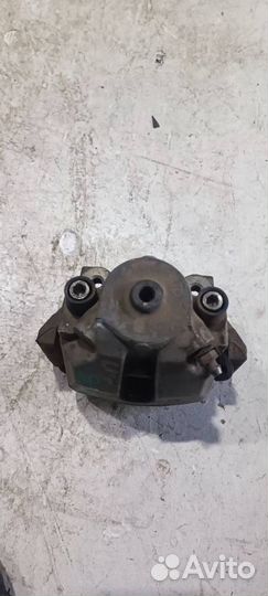 Суппорт задний правый бмв