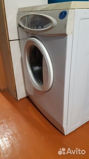 Продам стиральную машинку на запчасти Samsung