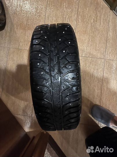 Bridgestone Ice Cruiser 7000S 205/50 R16