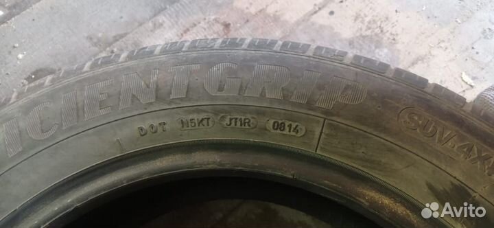Goodyear EfficientGrip SUV 4x4 215/60 R17 T