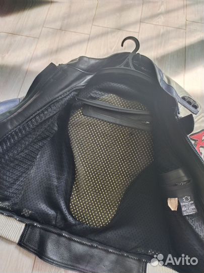Мотокуртка кожаная