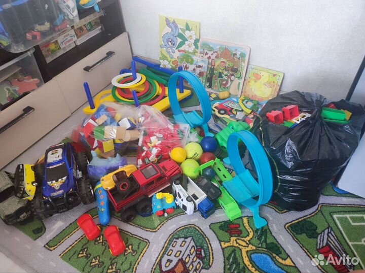 Развивающие игрушки пакетом