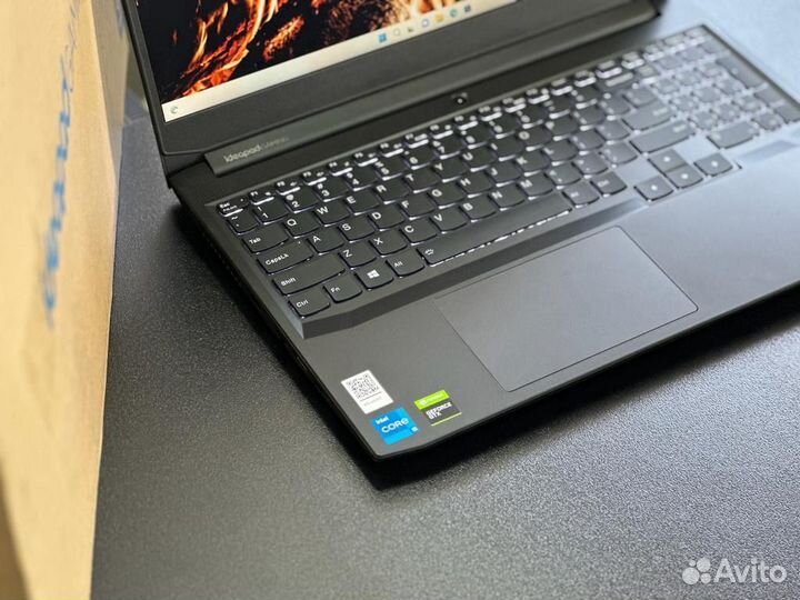 Ноутбук новый gtx 1650/i5-11300H/15.6 IPS