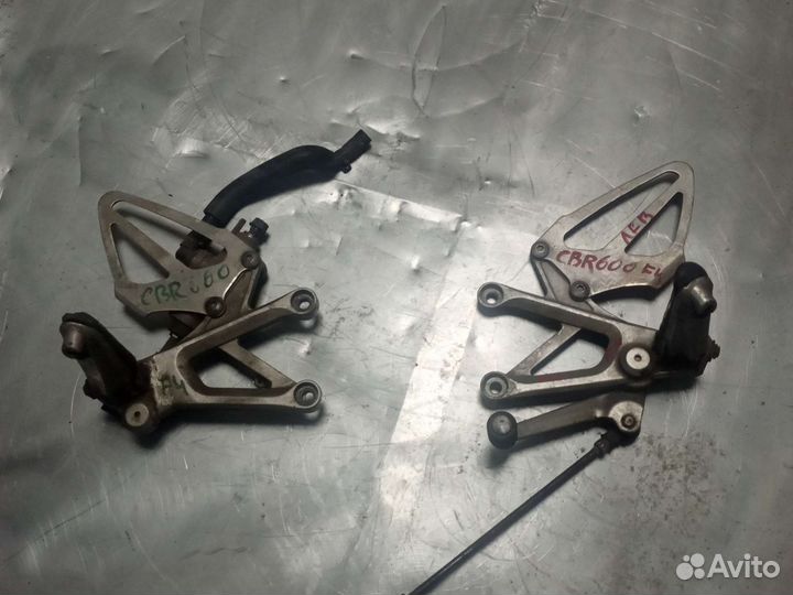 Ножки водительские в сборе Honda cbr 600 f4