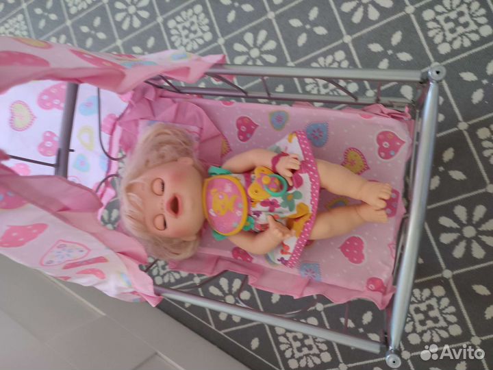 Кроватка и кукла baby Alive интерактивная