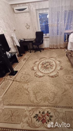 Ковер шерстяной