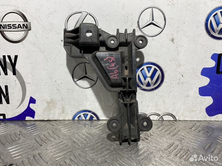 Крепления (L+R) заднего бампера Audi A6 C4 45 100