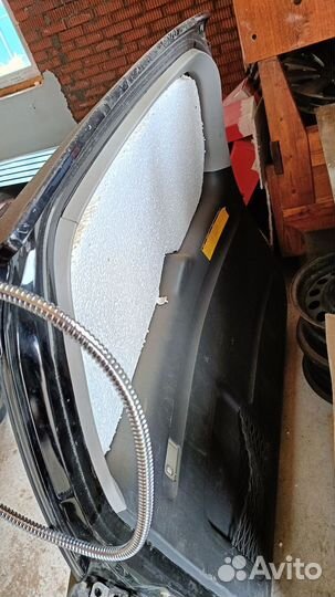 Дверь задняя на toyota rav4