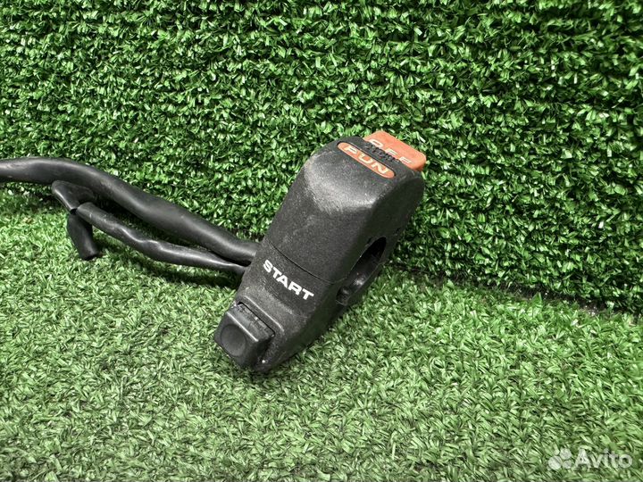 Пульт правый Honda VFR 400 NC30