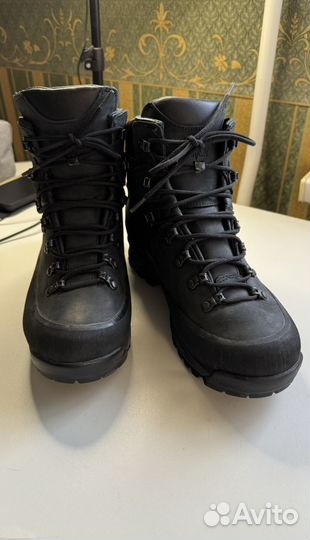 Трекинговые ботинки 43