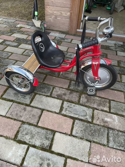 Трехколесный велосипед