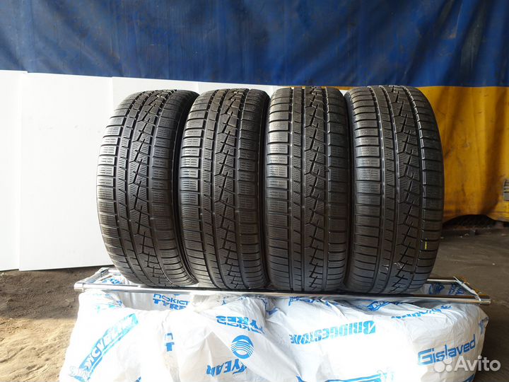 Yokohama W.Drive V902 295/35 R21