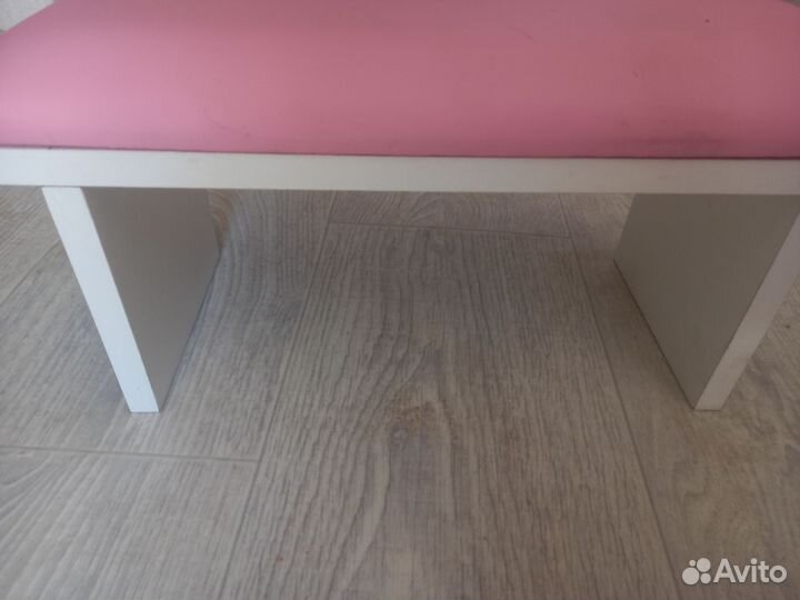 Подставка для рук маникюрная бу