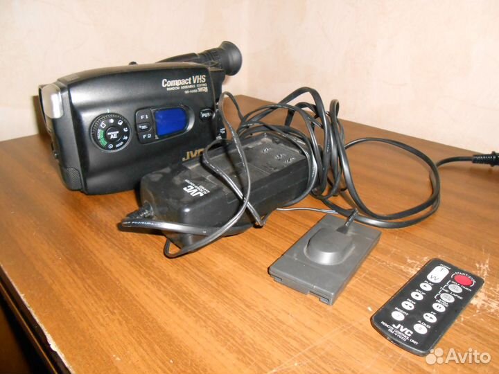 JVC gr-ax107. JVC gr-ax337e. Камера Compact VHS.