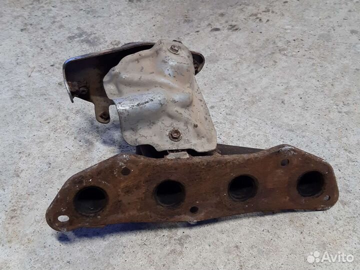 Коллектор выпускной Nissan Tiida