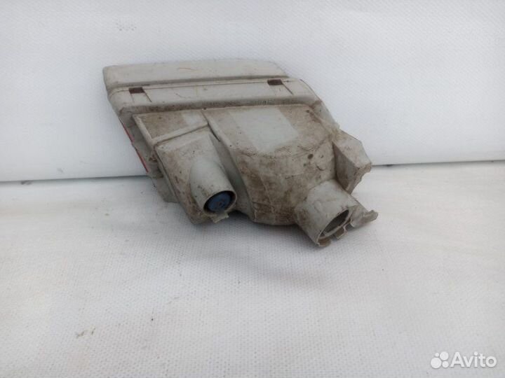 Фонарь противотуманный передний правый Toyota Land