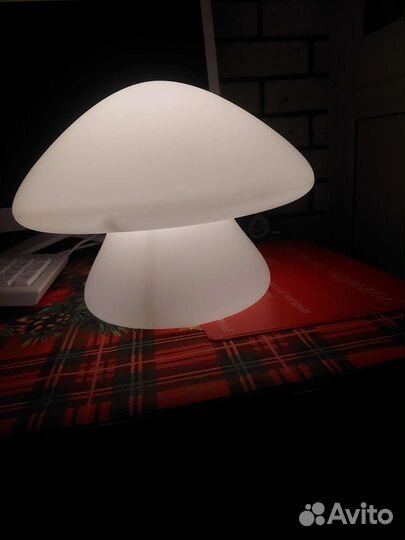 Ночник хёстфест гриб белый 20см