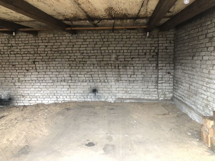 Гараж, > 30 м²