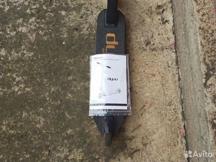 Трюковой самокат