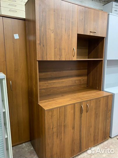 Буфет полуоткрытый в цвете орех