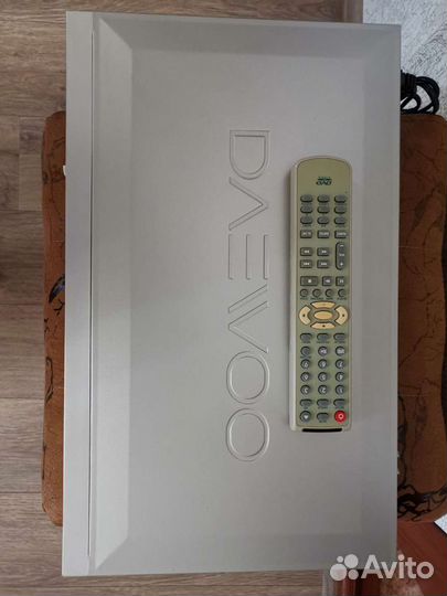 Медиапроигрыватель Daewoo DV-700S