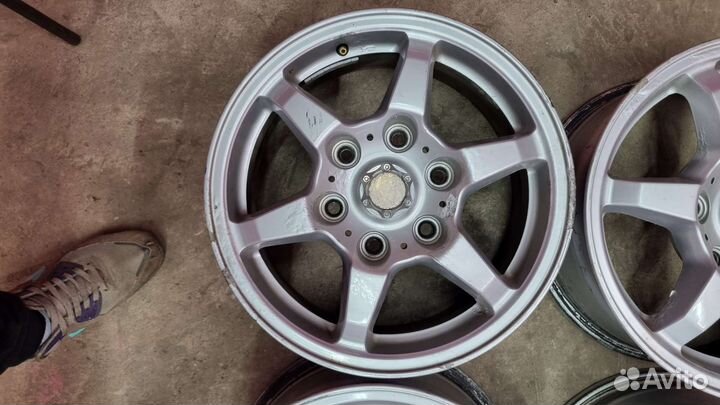 Литые диски r 16