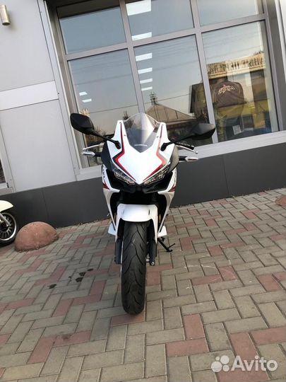 Honda CBR400 R 2023