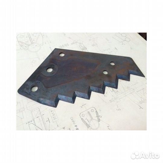 Нож на кормораздатчик кис 8, 7бм, 10Б + скребки