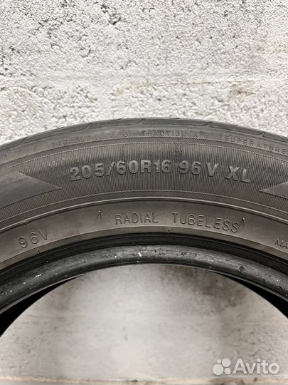 Kumho Ecsta SPT KU31 205/60 R16 96V