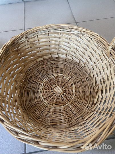 Корзина большая плетеная