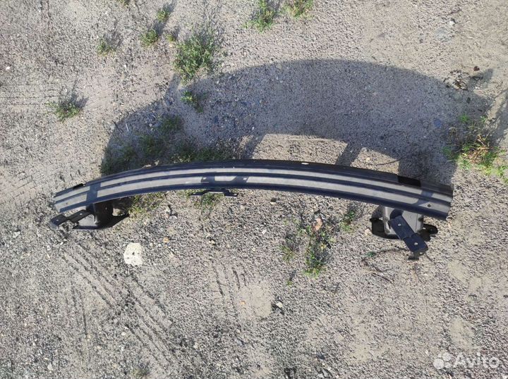 Усилитель заднего бампера на KiA Sorento 2