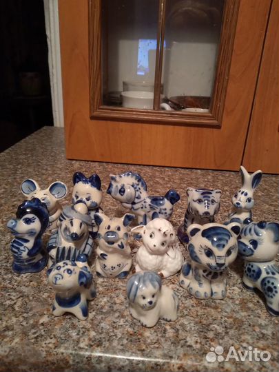 Коллекция фигурок символ года фабрики Гжель