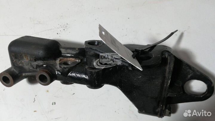 Кронштейн фильтра топливного тонкой очистки 4HK1-T