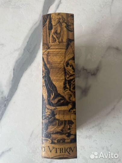 Шкатулка книга