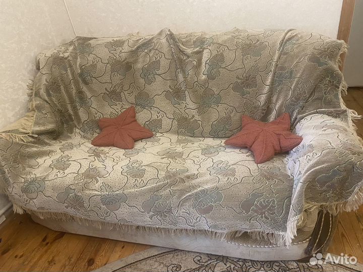 Диван