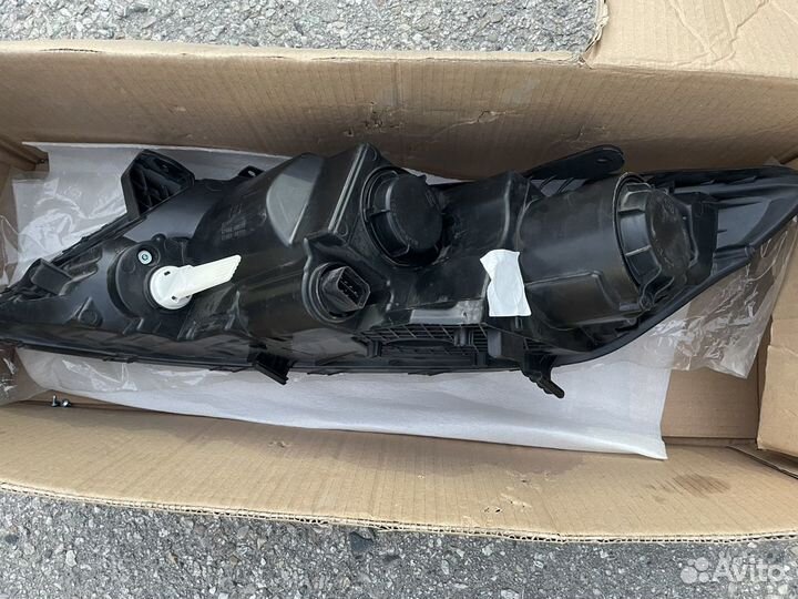 Фара передняя правая на Kia optima 3