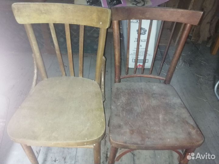 Старинные банки, крынки, стулья