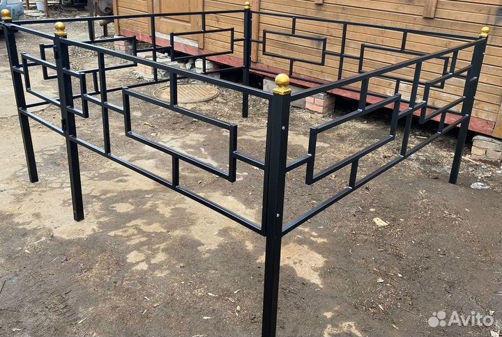 Изготовление оградки на кладбище