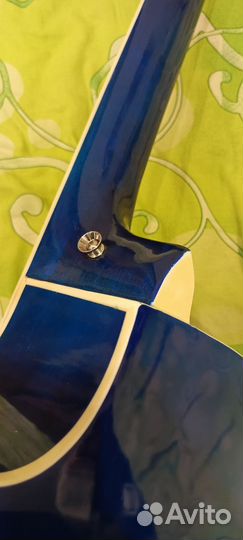 Акустическая гитара