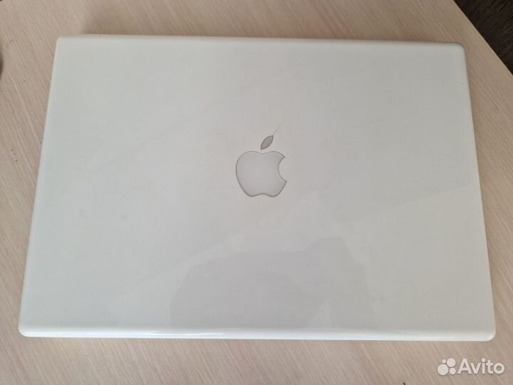 Apple MacBook 13