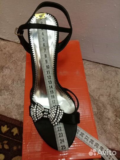 Босоножки женские 39 размер